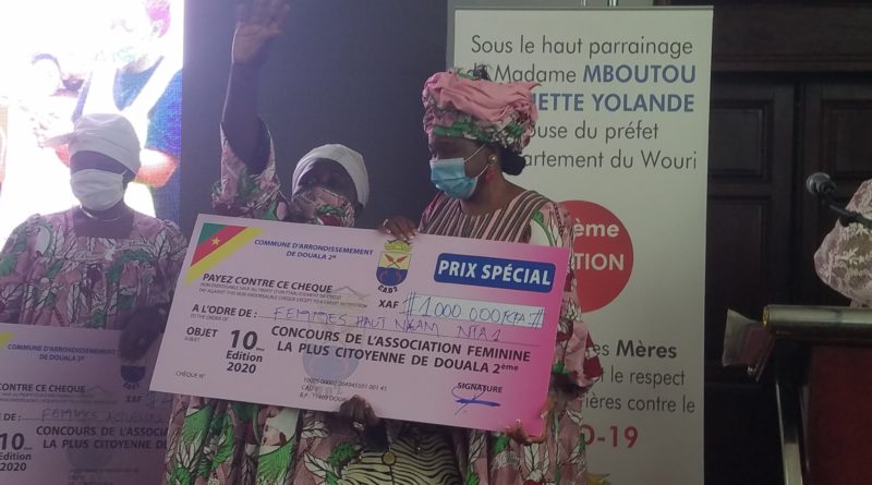 Cameroun, Fête des Mères : La Maire Denise Fampou Célèbre la 10ème édition Speciale des Associations des Mères les Plus Propres et engagés cette année dans la Lutte contre le Covid-19.