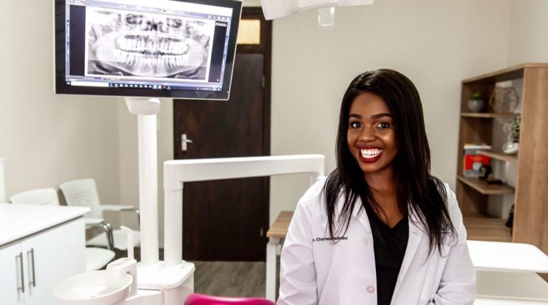 Namibie:Charmaine Kandombo,29 ans,Chirurgienne Dentiste,Entrepreneure et Mentor