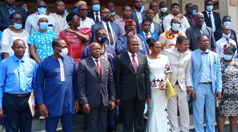 Développement inclusif et intégral de la Ville de Douala :Les acteurs locaux s&rsquo;imprègnent au nouveau cadre social et environnemental d&rsquo;un projet de près de 100 Milliards de la Banque Mondiale qui changera l&rsquo;image et la Vie des quartiers et habitants des arrondissements de Douala 5eme et 3eme