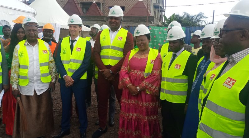 COMPLEXE SPORTIF ARENA & ACADEMY BY FRANCIS NGANNOU FOUNDATION DE BONAMOUSSADI-DOUALA: LA ROYALE DES JEUX DU CAMEROUN HONORE LE CHAMPION DU MONDE DE MMA