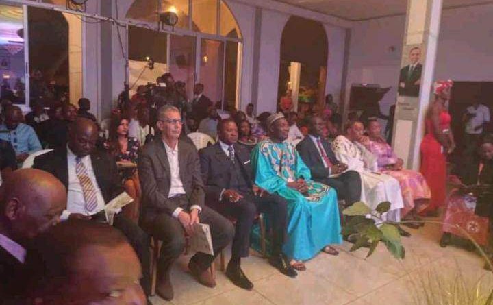 Cameroun/Hommage: 34 ans de magistère , le Pr Jean Emmanuel Pondi honoré en huit tableaux